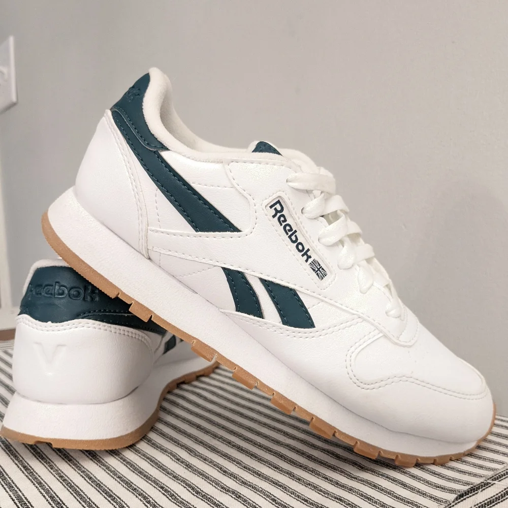 Reebok‎ Classic Leather sneakers White/green Youth 4.5